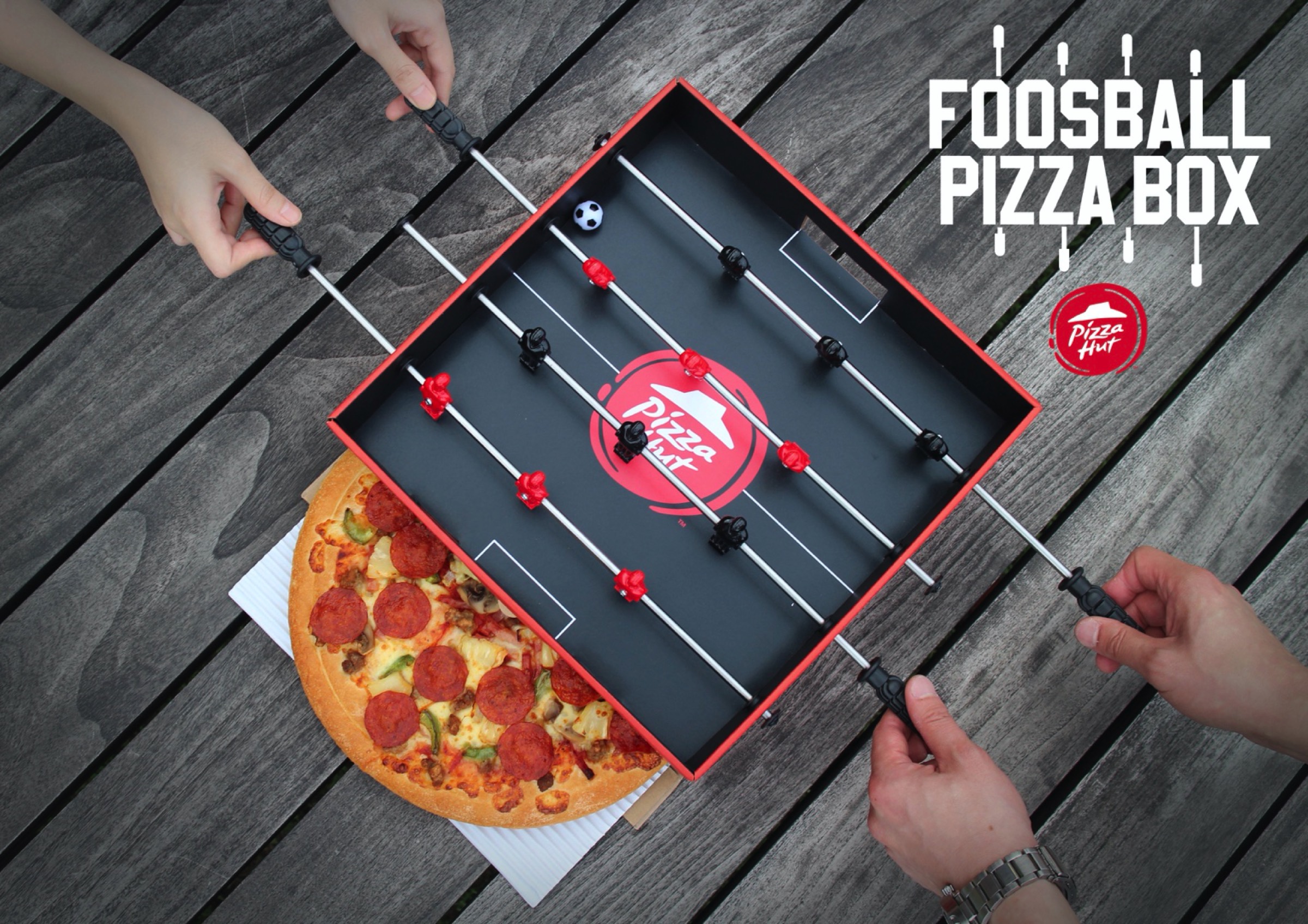 Pizza Hut: Foosball Pizza Box • Ads of the World™