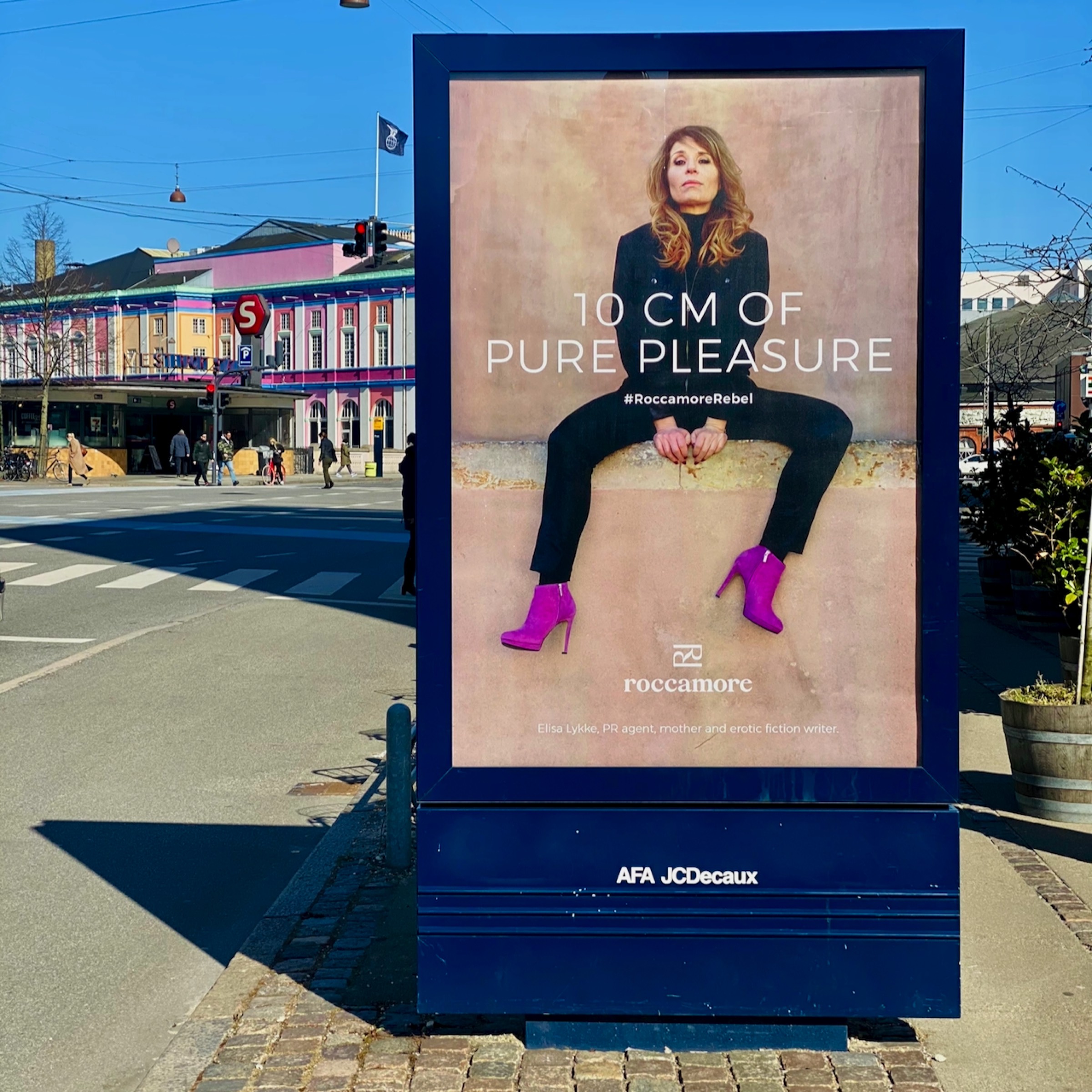 skammel Afdæk stemning Roccamore: 10 cm of pure pleasure • Ads of the World™ | Part of The Clio  Network